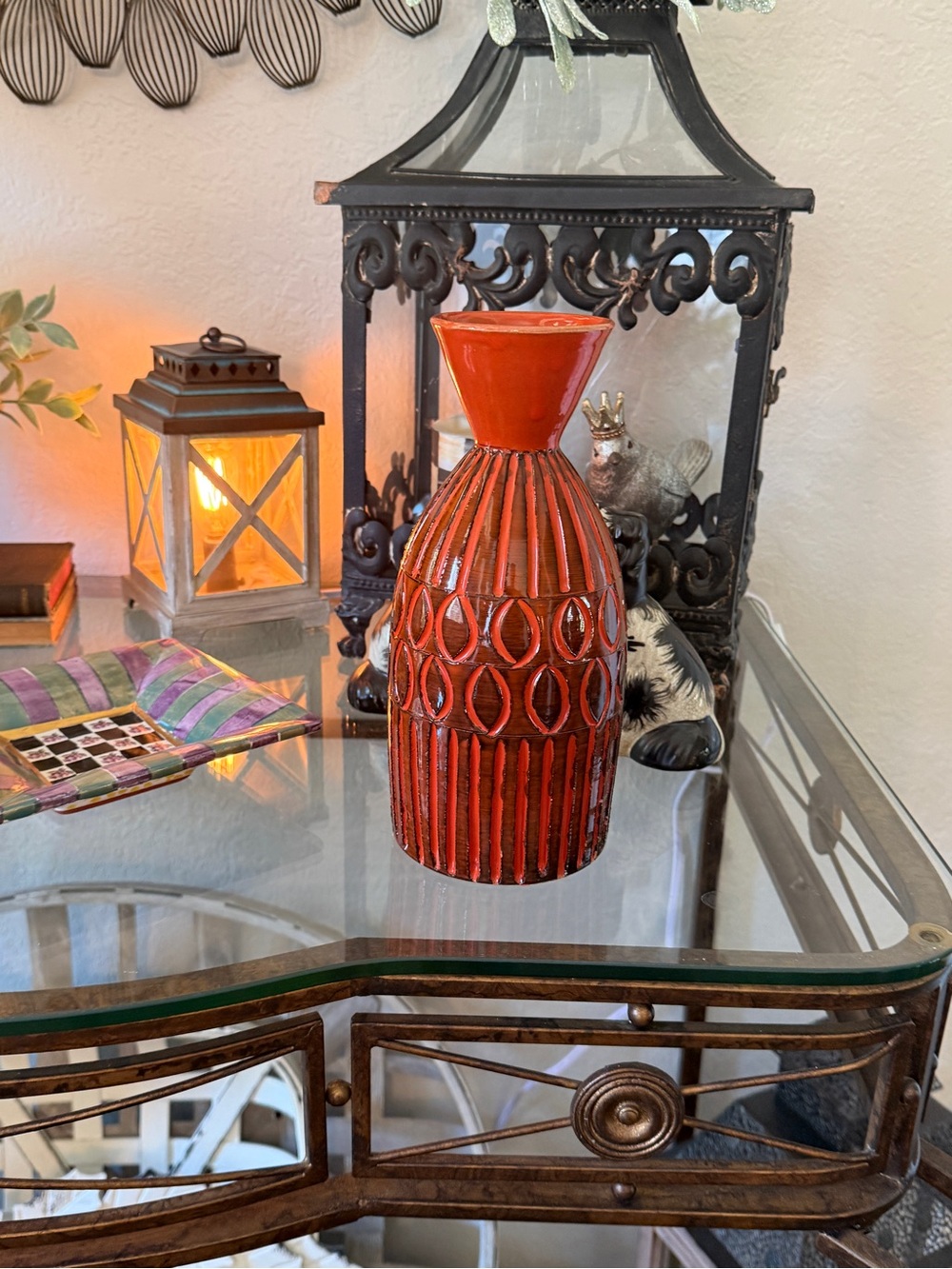 Mid‑Century Modern Italian Textured Ceramic Vase – Deep Orange & Black Glaze - Picture 11 of 17